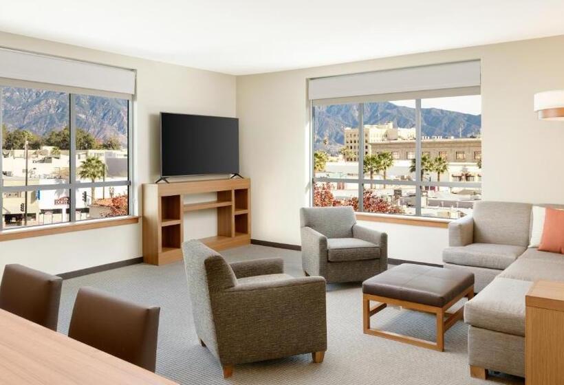 带大床的套房, Hyatt Place Pasadena