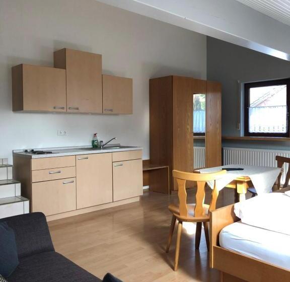 اتاق استاندارد چهار تخته, Landhaus Monika