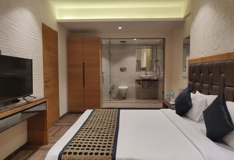 Классический Номер, Meritas Countryside Resort Lonavala