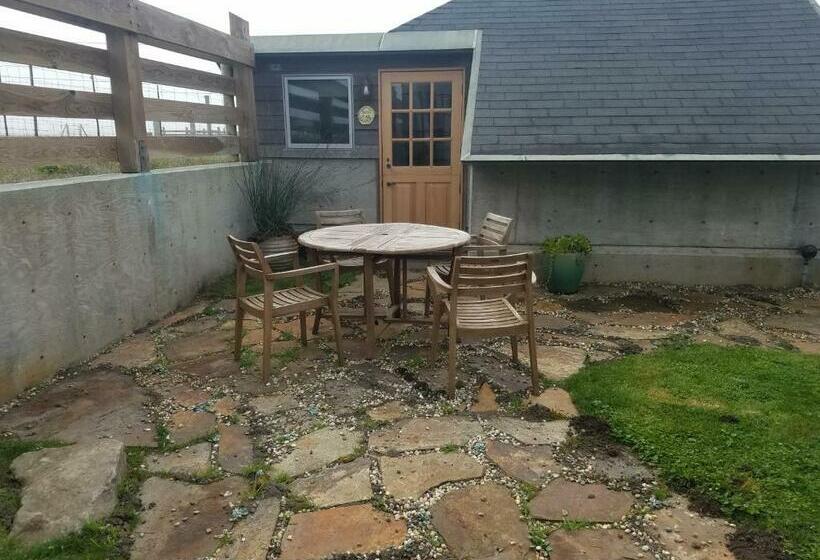 Студия Стандарт, The Inn At Newport Ranch
