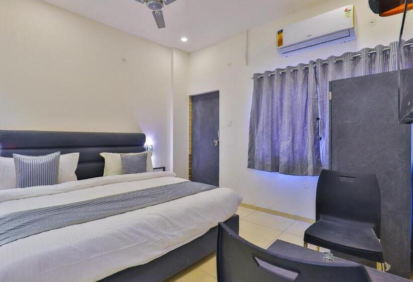 Quarto Deluxe, Nova Hotel New Crossroad