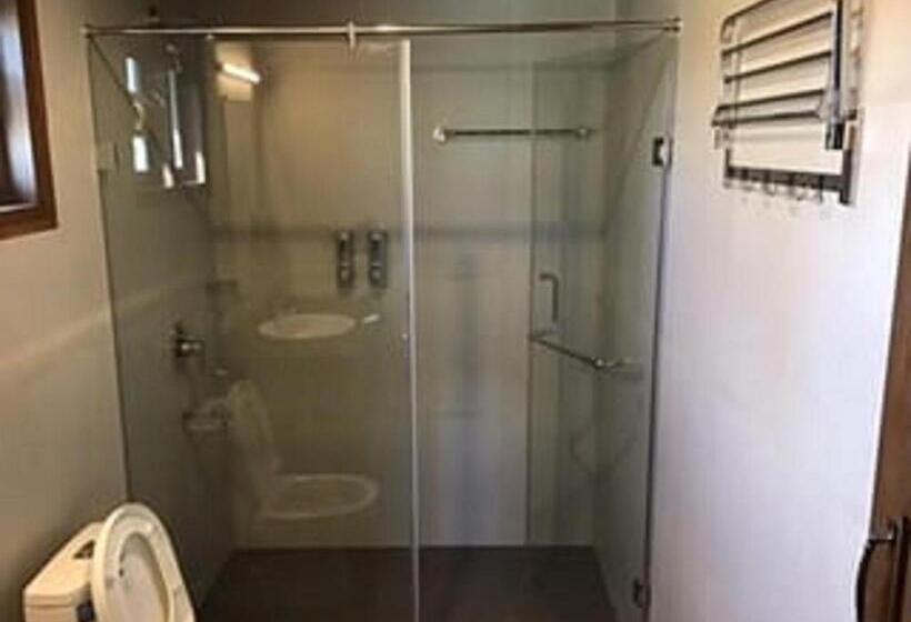 Quarto Estandar Cama King, Logan Camp Ooty
