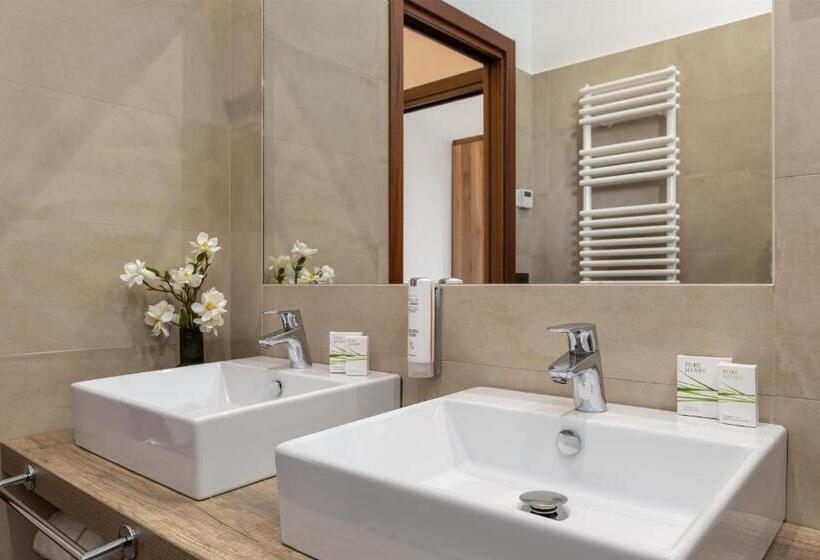 Apartamento Superior 1 Dormitório, Tuscany Living   Terra Antica