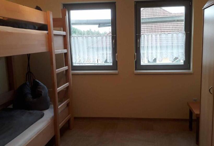 Бунгало Стандарт 2 Спальни, Pension Freizeitzentrum Sambachshof