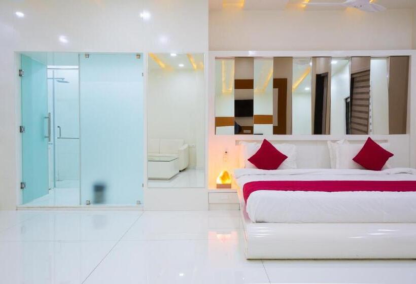 Президентский Люкс, Pushkar City Inn