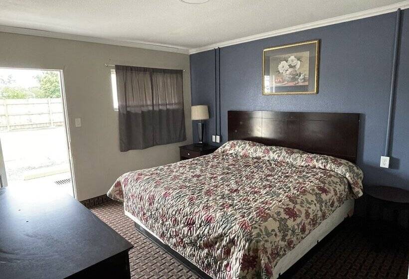 Номер Deluxe, Economy Inn