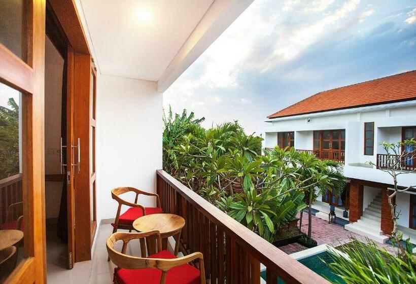 Студио Стандарт Вид на Бассейн, Sahadewa Suites Residence
