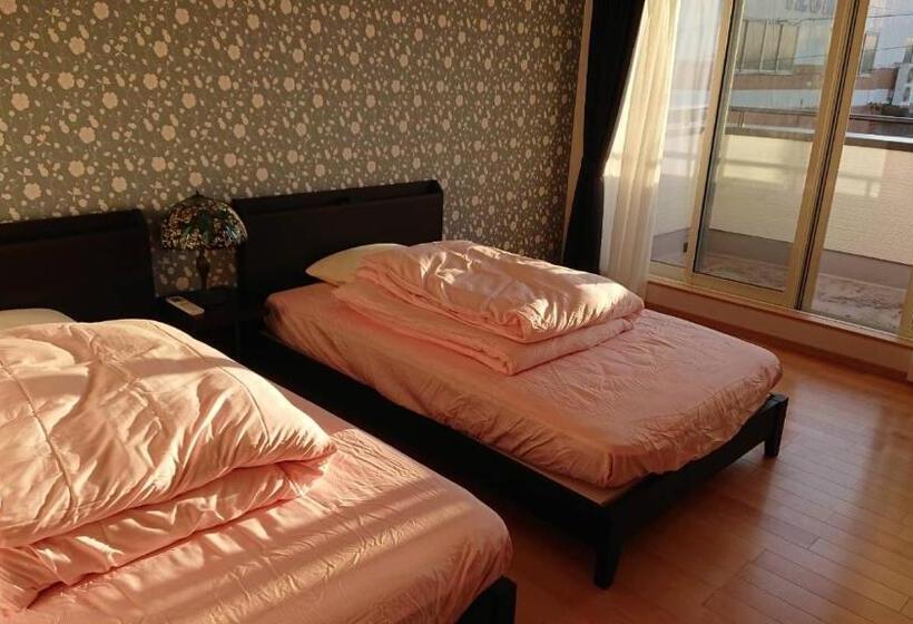 Номер Стандарт 2 Двуспальные Кровати, Guesthouse Gifu Suai