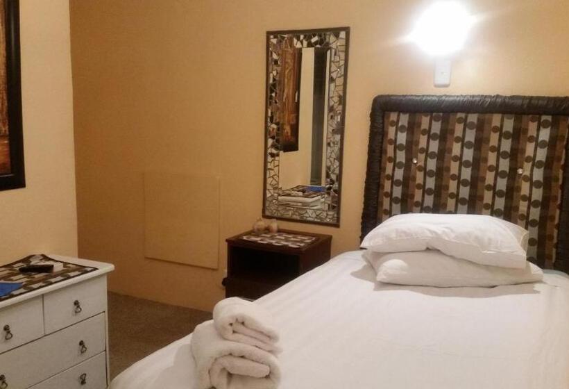 חדר סטנדרט יחיד, Lekkerus Guest House