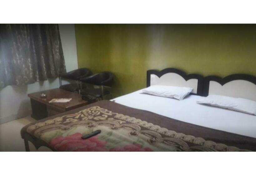 经济房, Well Furnished Rooms In Pushkar