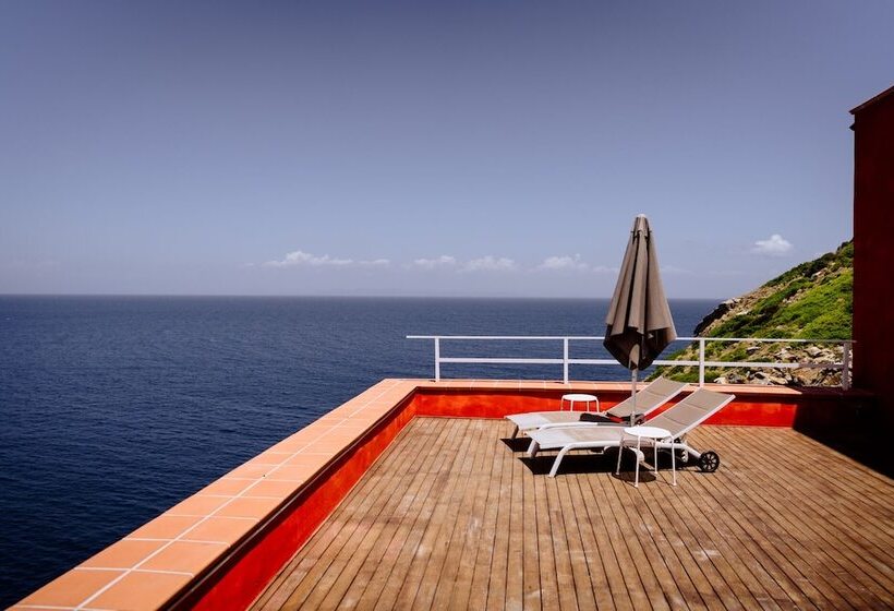 Люкс Deluxe Вид на Море, Resort Faro Di Punta Fenaio