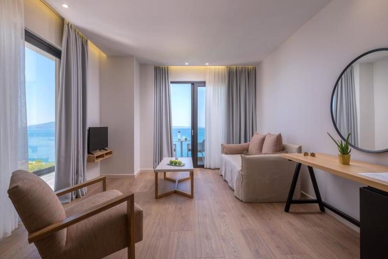 オーシャンビュースーペリアースイート, Glow Boutique Hotel & Suites
