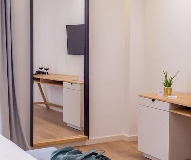 サイドシービューファミリールーム, Glow Boutique Hotel & Suites