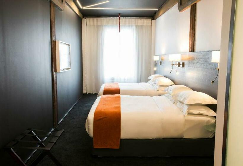 Chambre Standard, Onomo Hotel Waterfront