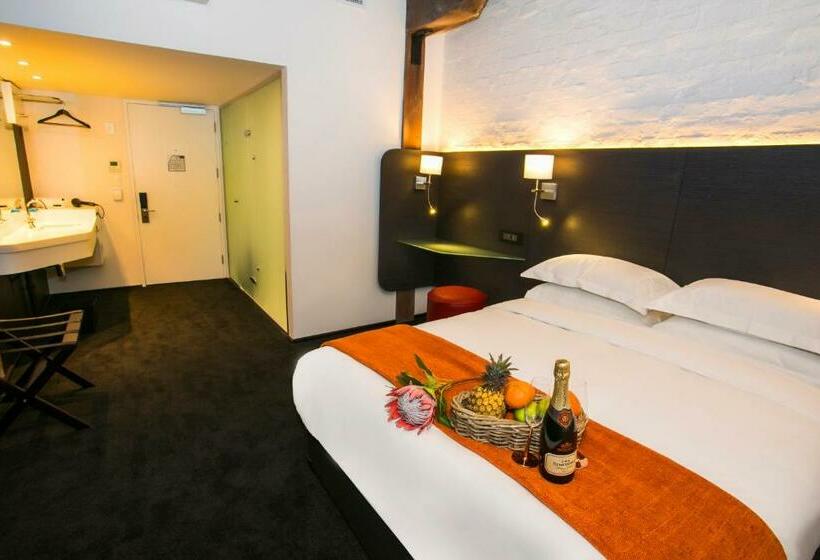 Chambre Standard Lit King Size, Onomo Hotel Waterfront