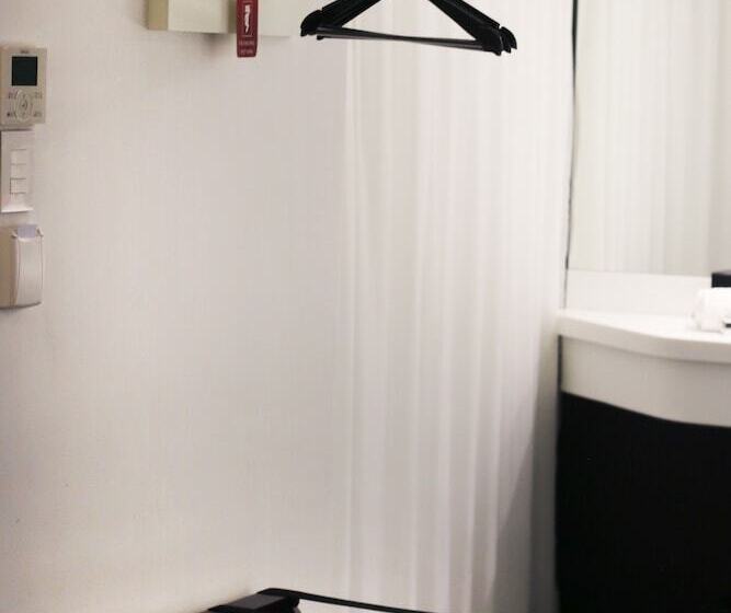 Chambre Standard, Onomo Hotel Waterfront