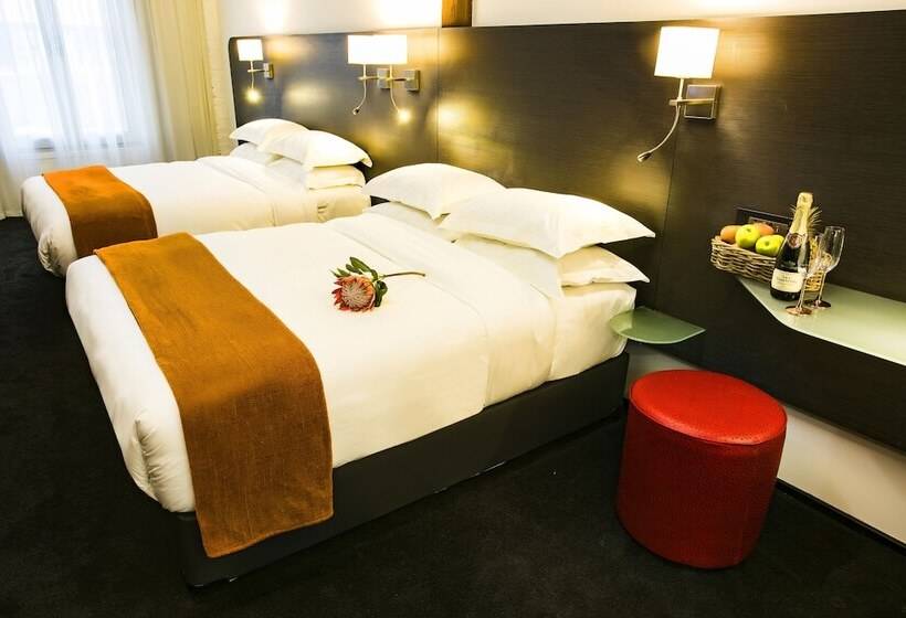 Номер Стандарт, Onomo Hotel Waterfront