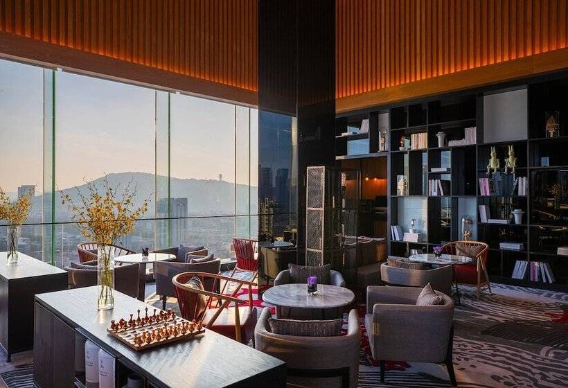 Номер Клуб, Renaissance Hangzhou Northeast