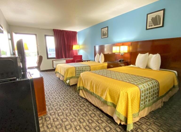Номер Deluxe, Lakes Inn