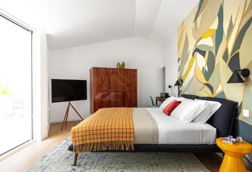سوییت جونیور با چشم‌انداز دریا, Emcasa Boutique Guesthouse