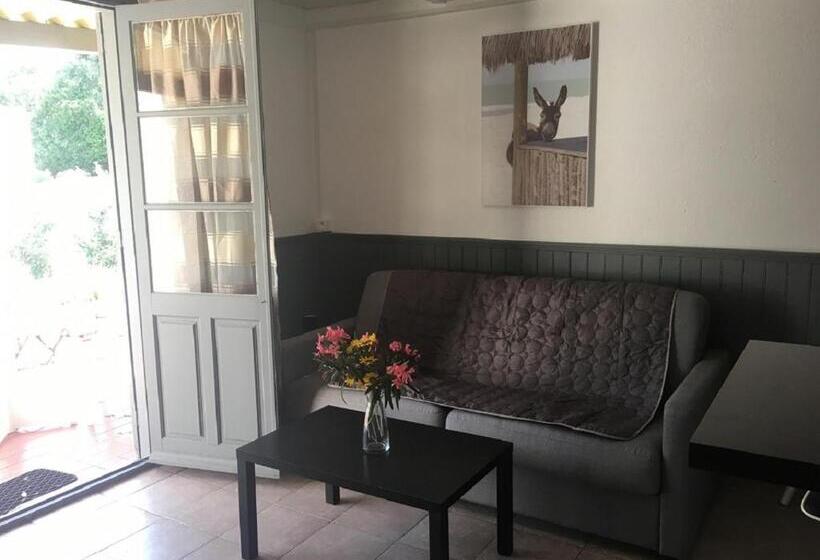 Студио Стандарт Вид на Сад, Bungalows Filippi
