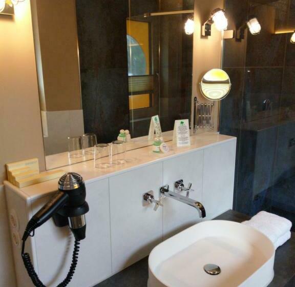 デラックスルーム, Themenhotel 50 S Ville Motel