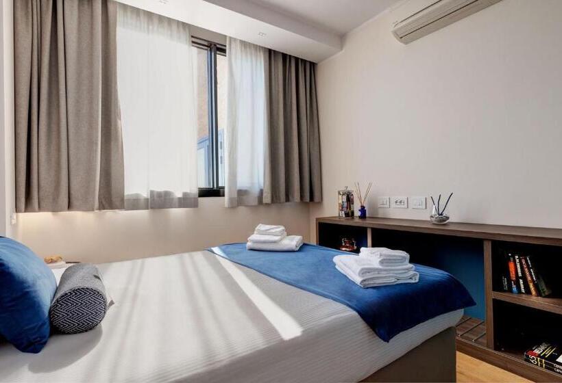 اتاق سوپریور چهار تخته, Fly Deco