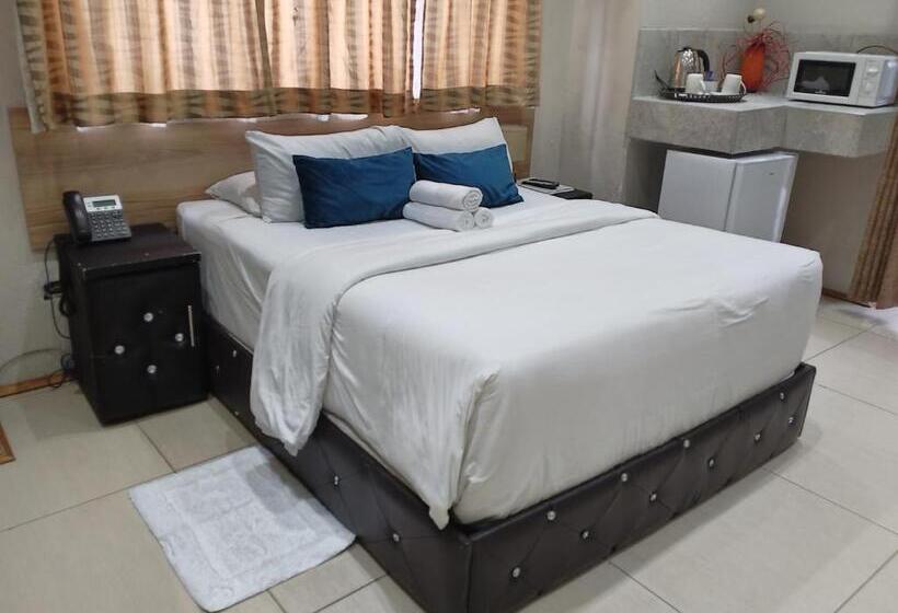 발코니가 있는 스위트, Naldorado Executive Villa