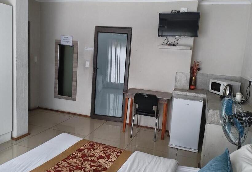 스탠다드 스튜디오 킹침대, Naldorado Executive Villa