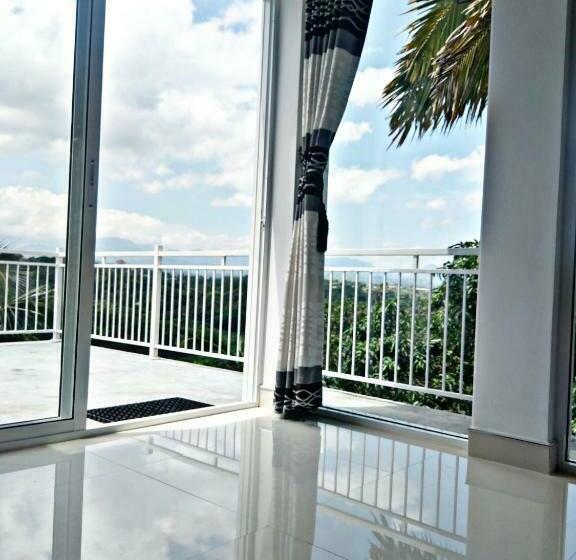 带景观的三人标准房间, Mahaweli View Inn