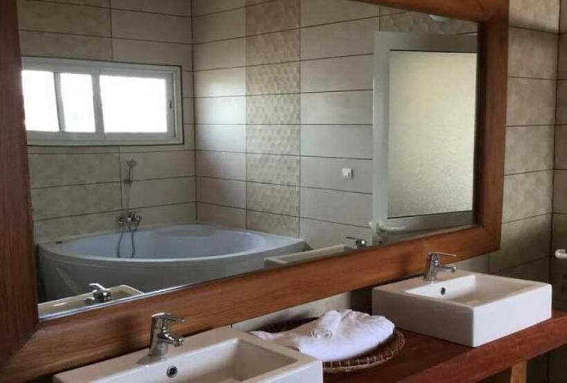 اتاق استاندارد, Sahamalaza
