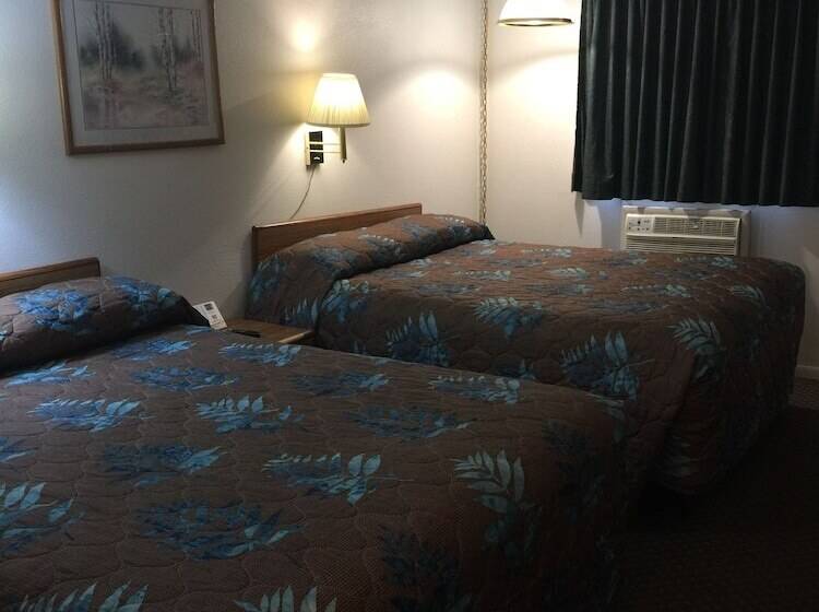 Номер Стандарт, Lazy U Motel