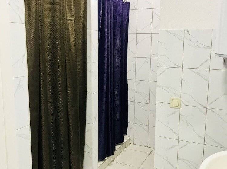 اتاق استاندارد با تخت‌های تاشو, Pid Vysokym Zamkom Hostel