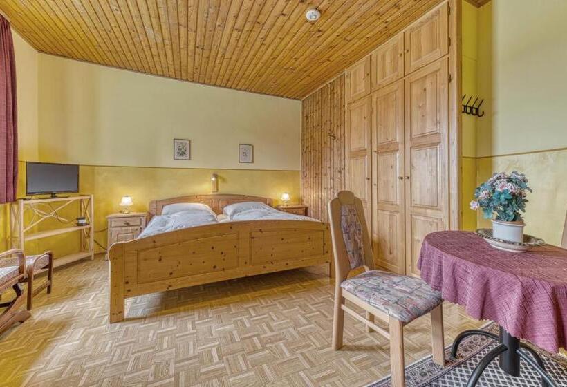Дом 1 Спальня, Bauernhofpension Runenhof