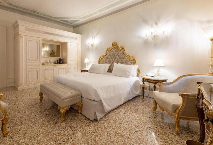 سوئیت کلاسیک, Ca  Bonfadini Historic Experience