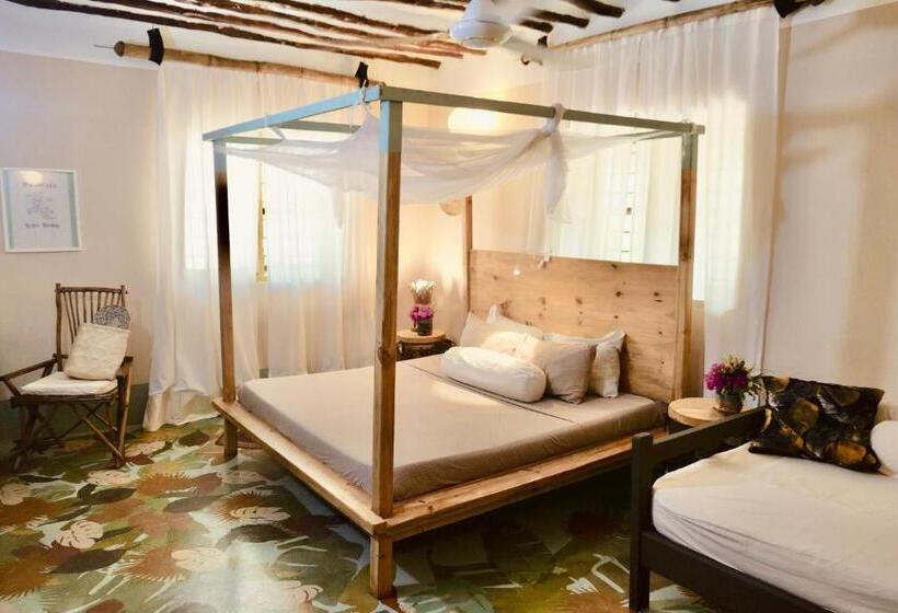 Quarto Deluxe Cama King, Mama Root