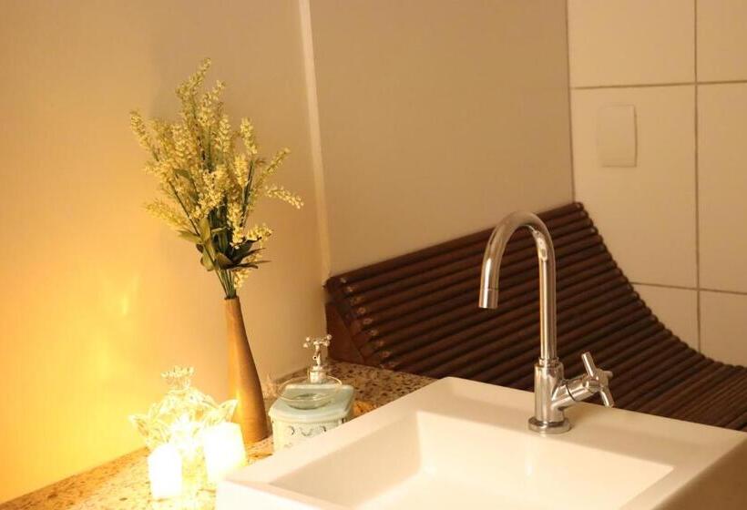 سوئیت با وان آب گرم, Arraialferias Suites