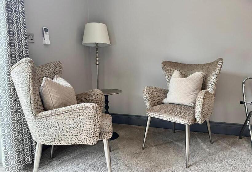 Quarto Estandar Cama King, Grange Farm Park