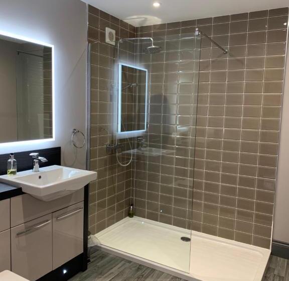Quarto Estandar 2 Camas Casal, Grange Farm Park