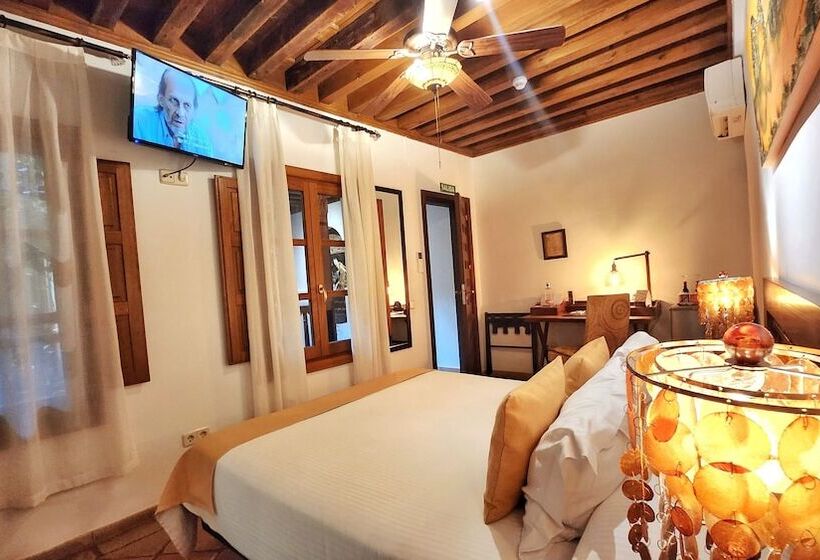 اتاق لوکس, Entre Dos Aguas Hotel Boutique