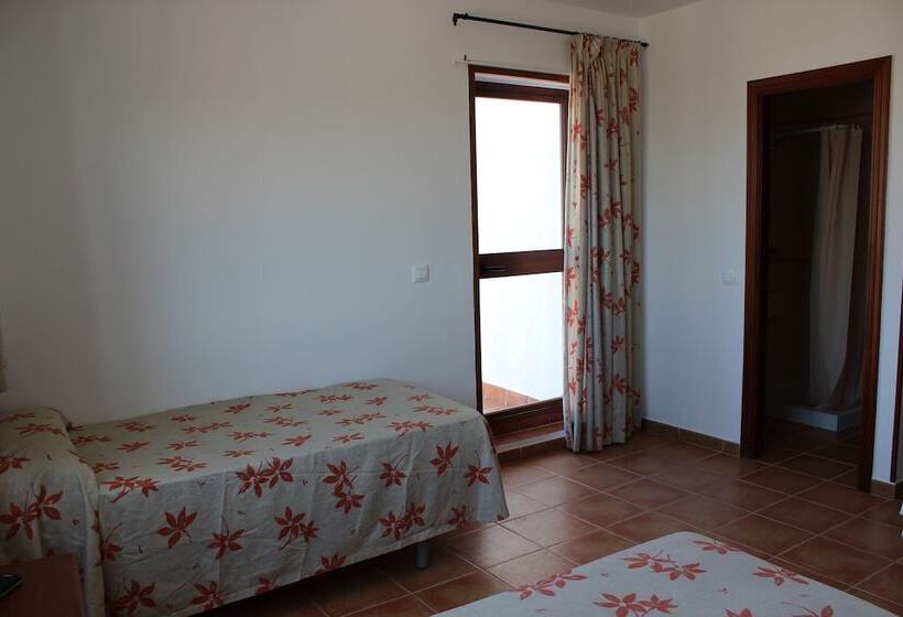 带露台的标准房间, Hostal Jadraza