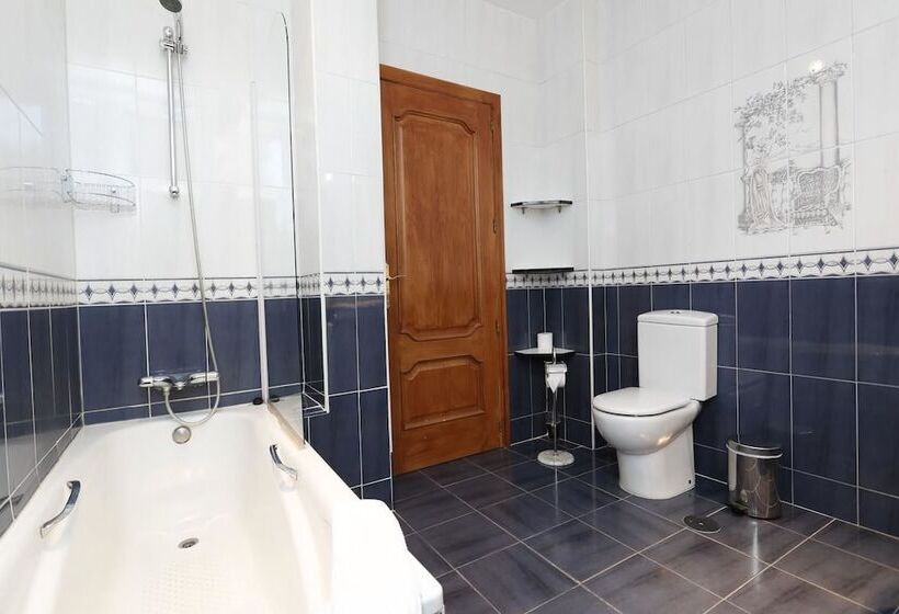 اتاق استاندارد, Hostal Escala Suites