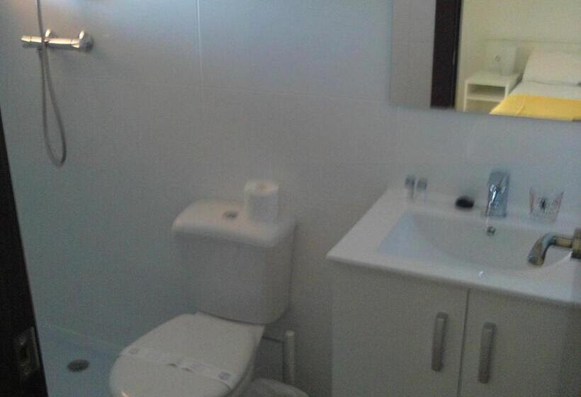 اتاق عادی, Hostal Cubelles