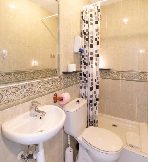 Номер Стандарт с Балконом, Hostal Bonanza