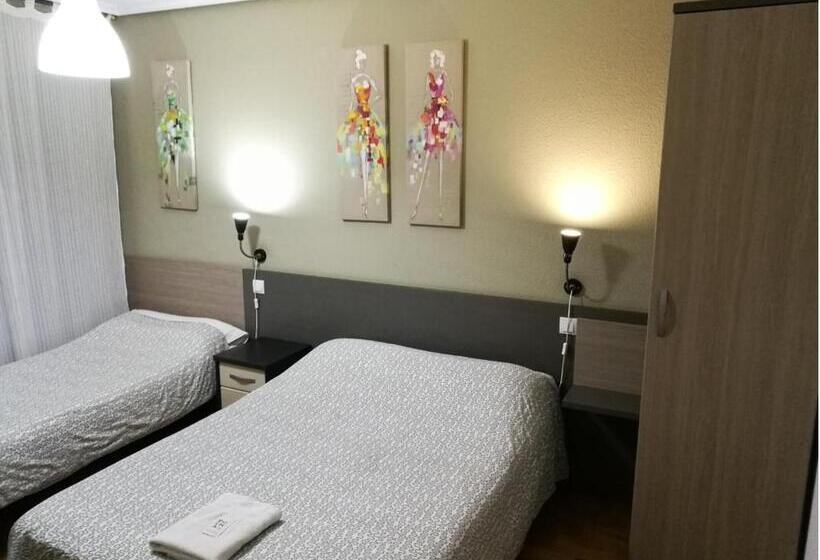 غرفة قياسية مع حمام خارجي, Pension Santiago