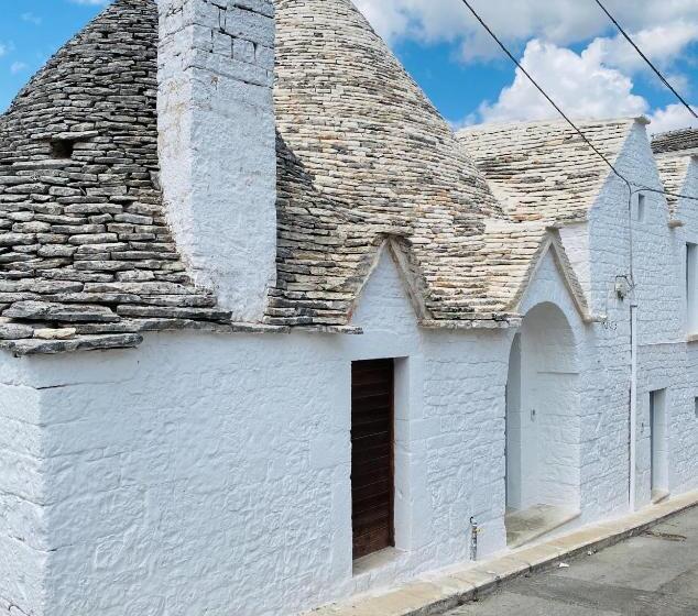 Четырехместный Номер Superior, Trulli Antichi Mestieri   Widespread Trulli In The Historic Center