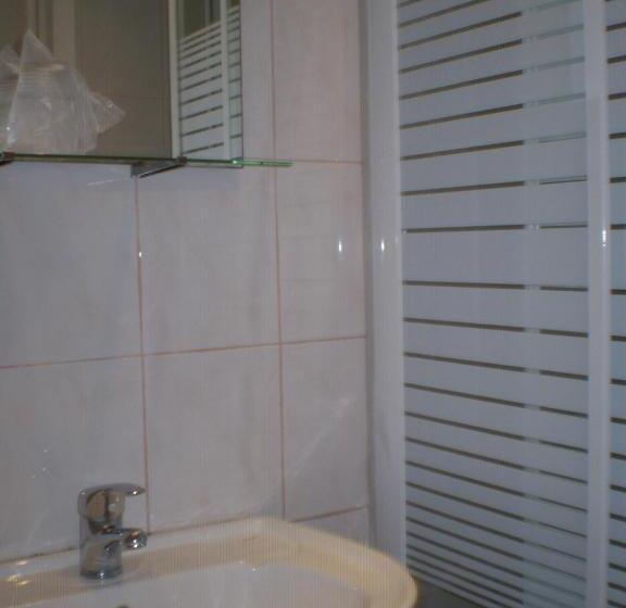 اتاق استاندارد یک نفره, Guest House Guerra Junqueiro
