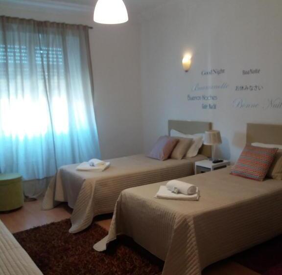 اتاق استاندارد سه نفره, Guest House Guerra Junqueiro