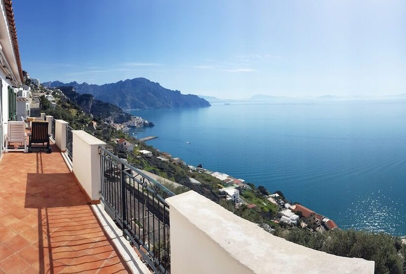 阁楼房, Amalfi Hills
