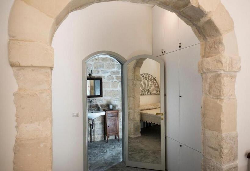اتاق لوکس, Sanbartolomeo Casa & Putìa